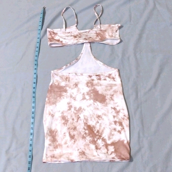 Tie-dye cutout dress - Picture 2 of 3